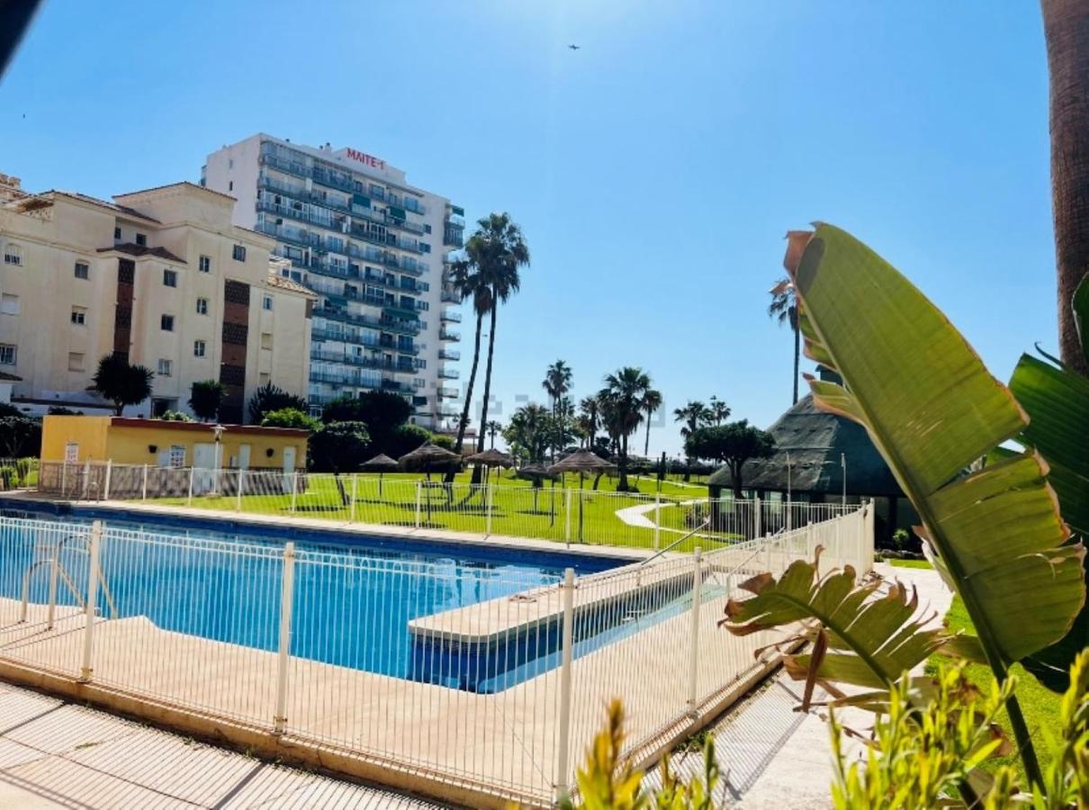 בנאלמדנה Precioso Estudio Frente Al Mar Con Piscina מראה חיצוני תמונה