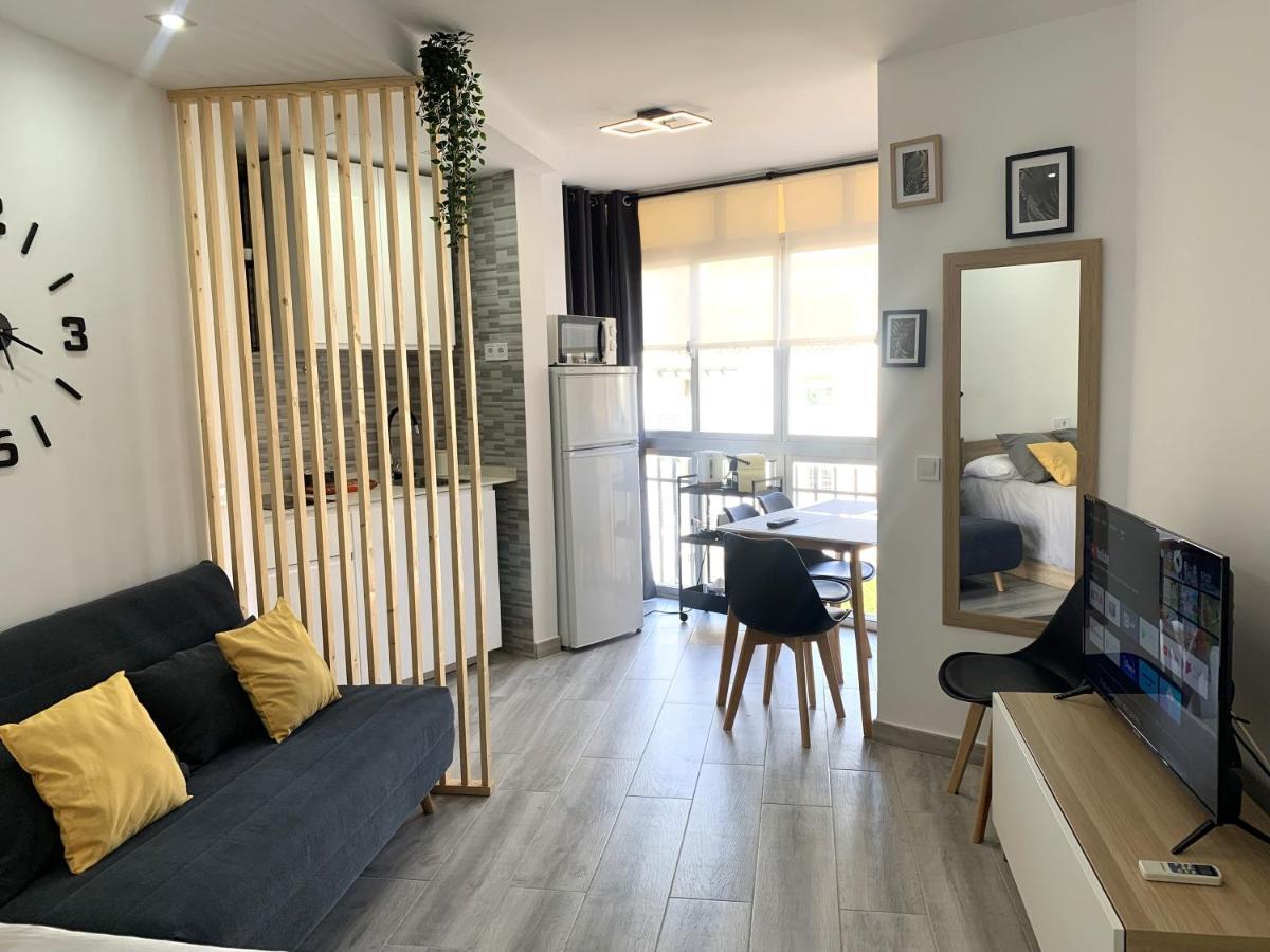 בנאלמדנה Precioso Estudio Frente Al Mar Con Piscina מראה חיצוני תמונה